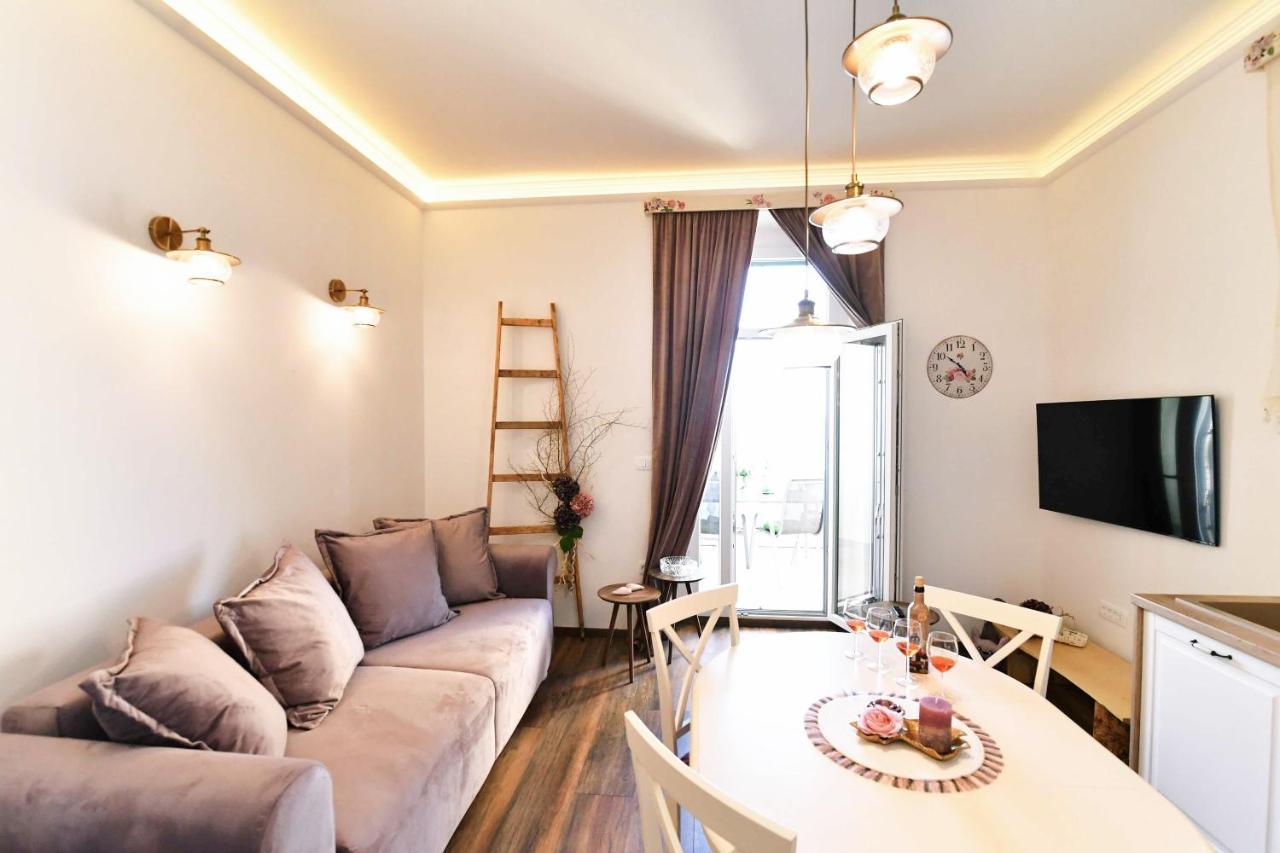 Apartment Carissima-Direct On Sea, Lovran-Opatija ภายนอก รูปภาพ