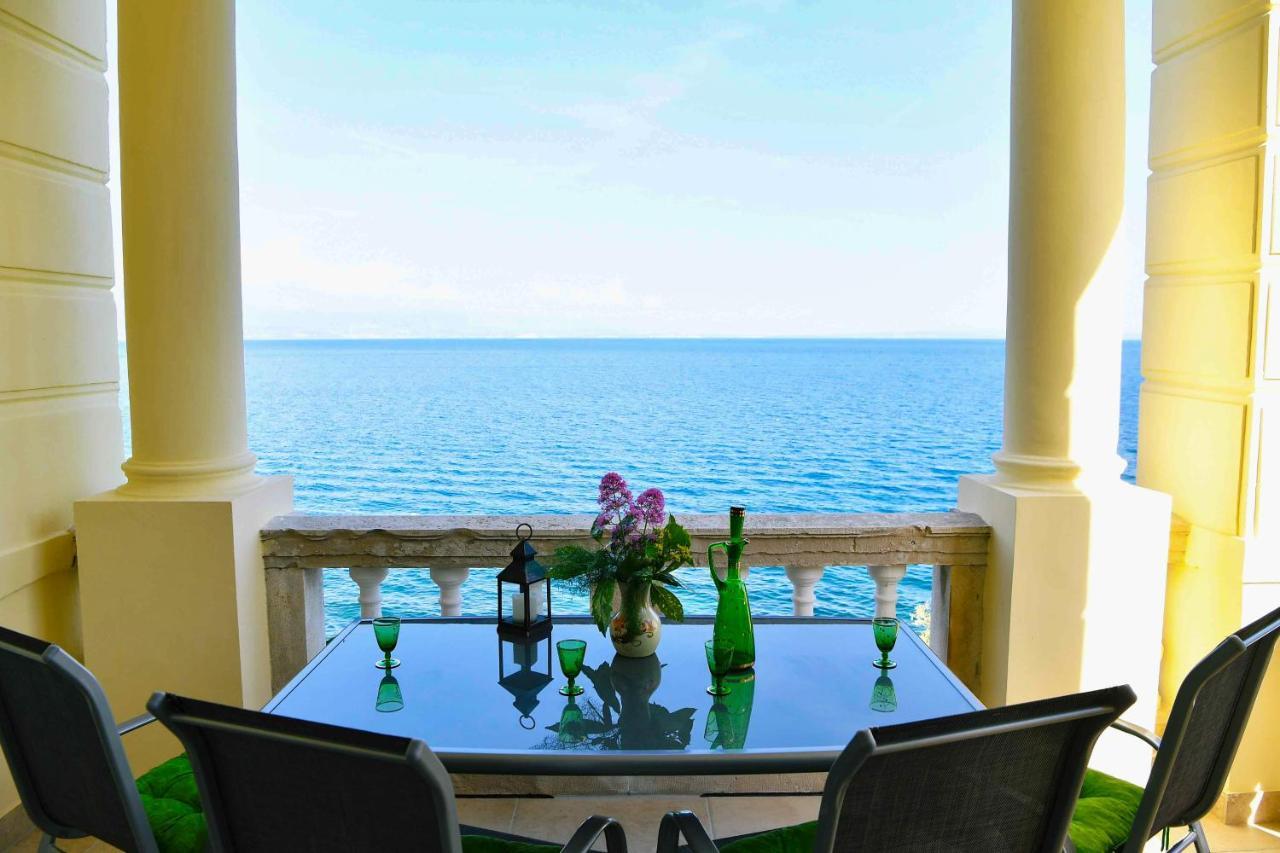 Apartment Carissima-Direct On Sea, Lovran-Opatija ภายนอก รูปภาพ